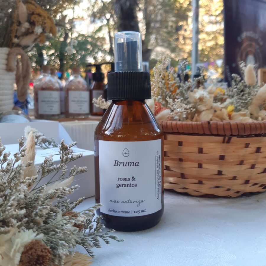 Bruma esencial de Rosas & Geranio 125 ml. - Imagen 2