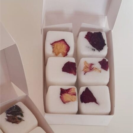 Ostra con terrones de sal de Rosas